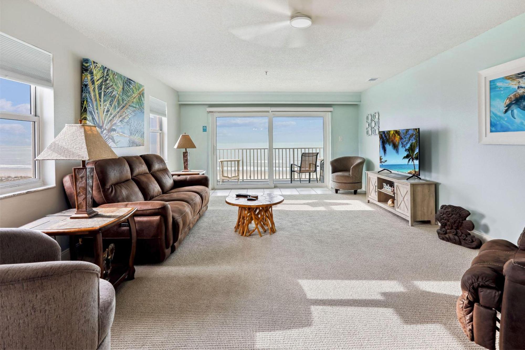 Sea Breeze 401 NEW! Amazing Beach Front/Walk to John's Pass! St. Pete Beach Exterior foto